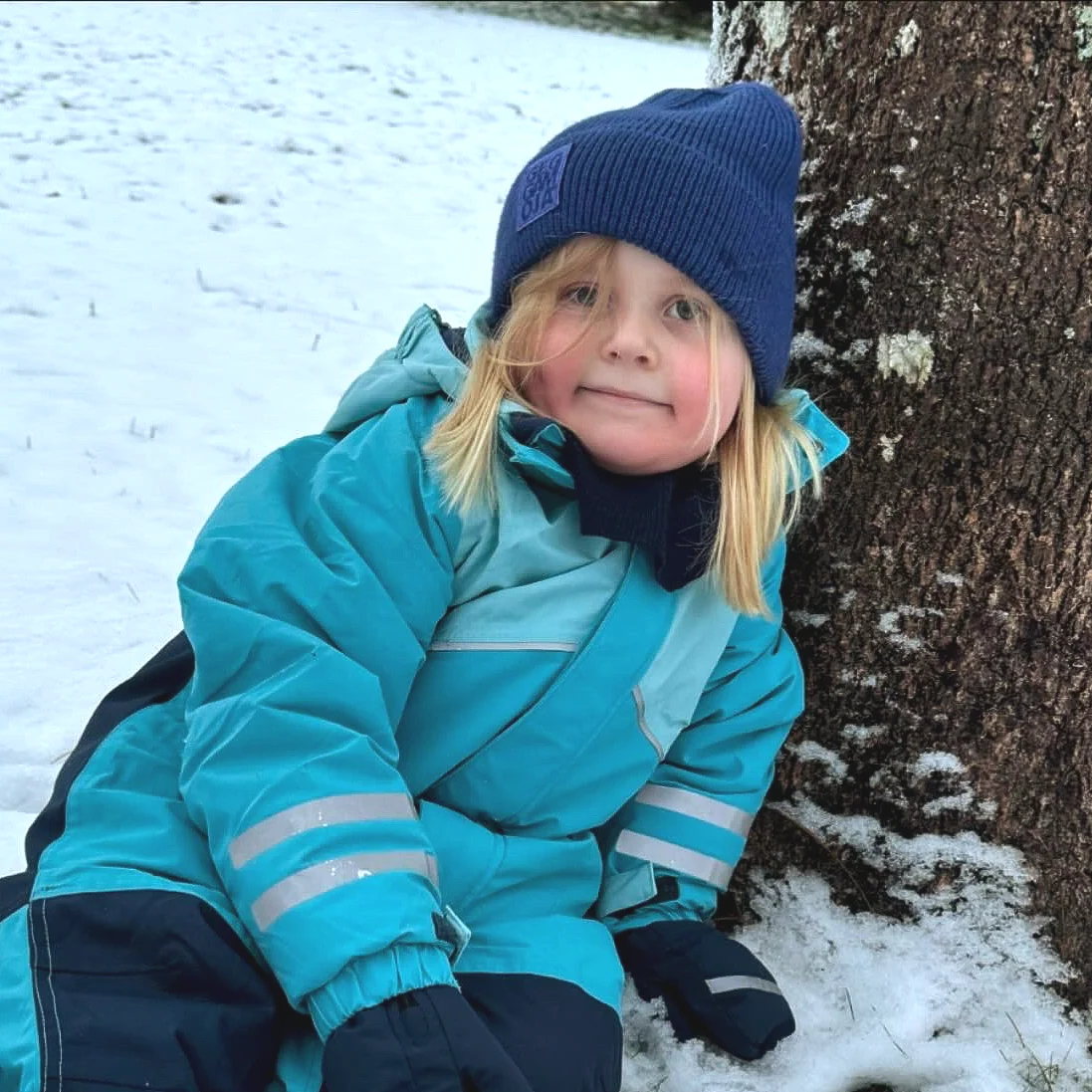 Stickad mössa Blå - Image 3