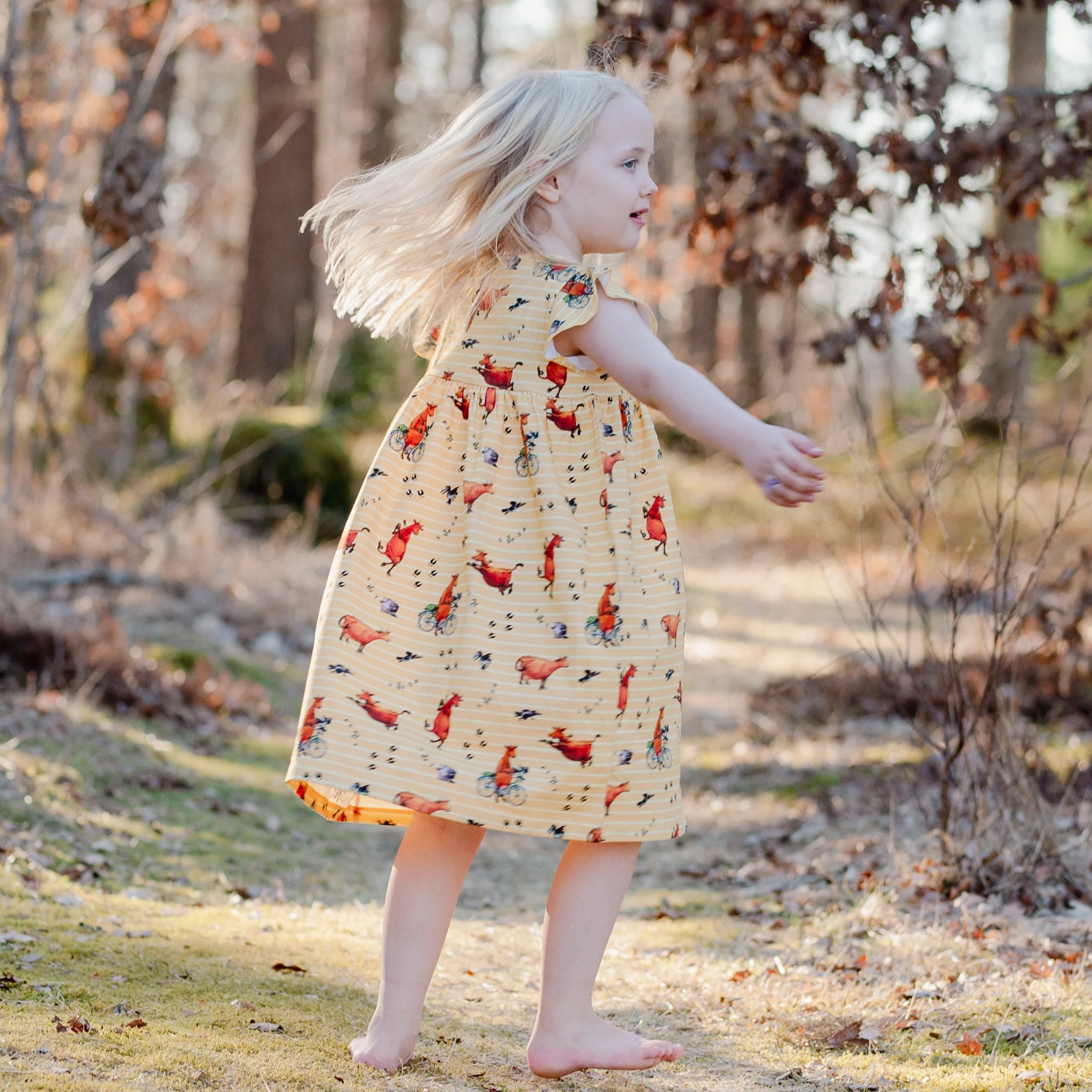 Volangklänning Mamma Mu och Kråkan Gul/Vit - Image 3